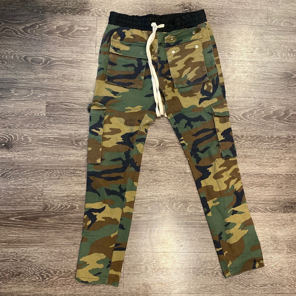 MNML camo pants